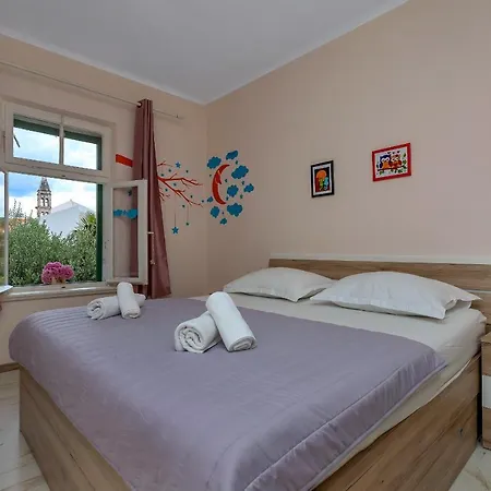 Montana, Town Centre * 马卡尔斯卡